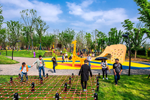 社區廣場小朋友游樂空間設備